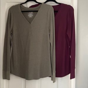 Set of 2 tops